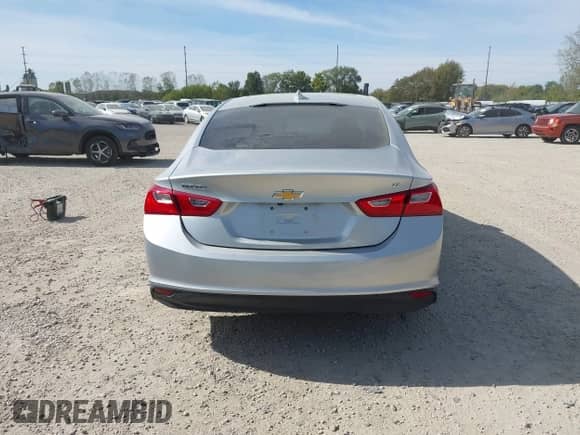 2017 Chevrolet Malibu LT z VIN 1G1ZE5ST5HF148630, wystawiony jako IAAI lot #43413982 z przebiegiem 70 097 mil mil oraz . Historia ofert i sprzedaży dostępna na DreamBid. Obrazek 16.