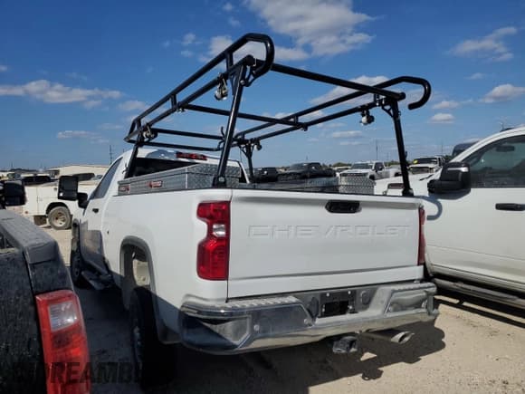 ✅ 2024 Chevrolet Silverado 2500HD Work Truck • VIN: 1GC0WLE79RF394369 • Лот: 76630484. Опубликован ранее на Copart с пробегом Не указан. Бесплатный доступ к архиву аукционных продаж из США и подробный отчёт об истории автомобиля на DreamBid. Изображение 2.