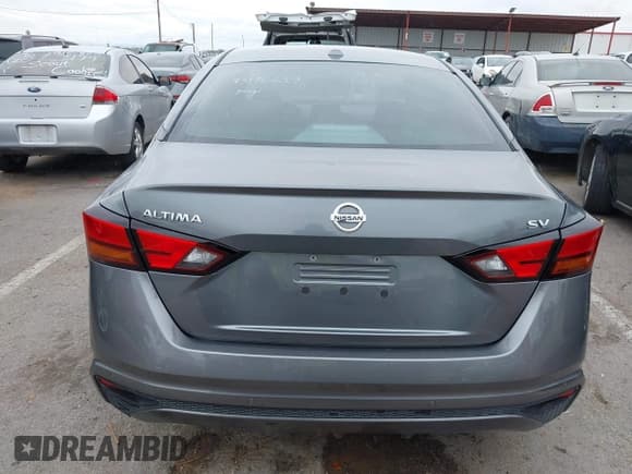 ✅ 2021 Nissan Altima SV • VIN: 1N4BL4DV0MN326330 • Lot: 43116639. Wystawiony na IAAI z przebiegiem 97 911 mil. Bezpłatny archiwum sprzedaży aukcyjnych z USA i szczegółowy raport historii pojazdu na DreamBid. Zdjęcie 16.