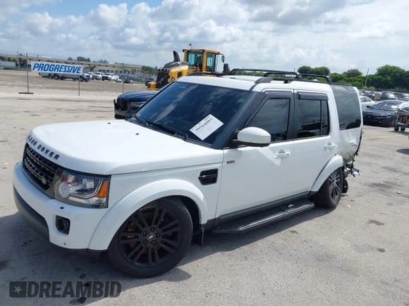 ✅ 2016 Land Rover LR4 HSE Lux • VIN: SALAK2V68GA784237 • Lot: 39564083. Listed on IAAI with Not provided. Free auction sales archive from the USA and detailed vehicle history report at DreamBid. Image 17.