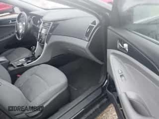 2014 Hyundai Sonata GLS with VIN 5NPEB4ACXEH868632, listed as a IAAI auction lot 43394557 with 131,518 mi miles and . Bid and sale history available at DreamBid. Image 5.