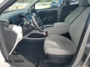 ✅ 2024 Hyundai Tucson Limited • VIN: 5NMJE3DE6RH316044 • Lot: 78033954. Wystawiony na Copart z przebiegiem 10 738 mil. Bezpłatny archiwum sprzedaży aukcyjnych z USA i szczegółowy raport historii pojazdu na DreamBid. Zdjęcie 7.