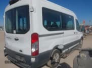 ✅ 2018 Ford Transit XL • VIN: 1FMZK1CM8JKB06736 • Lot: 43861025. Wystawiony na IAAI z przebiegiem 245 694 mil. Bezpłatny archiwum sprzedaży aukcyjnych z USA i szczegółowy raport historii pojazdu na DreamBid. Zdjęcie 4.