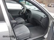 ✅ 2006 Hyundai Elantra GLS • VIN: KMHDN46D46U352029 • Lot: 41365058. Wystawiony na IAAI z przebiegiem 104 519 mil. Bezpłatny archiwum sprzedaży aukcyjnych z USA i szczegółowy raport historii pojazdu na DreamBid. Zdjęcie 5.