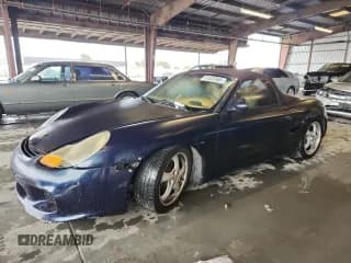✅ 1999 Porsche Boxster • VIN: WP0CA2986XU621700 • Лот: 91532365. Опубликован ранее на Copart с пробегом Не указан. Бесплатный доступ к архиву аукционных продаж из США и подробный отчёт об истории автомобиля на DreamBid. Изображение 1.