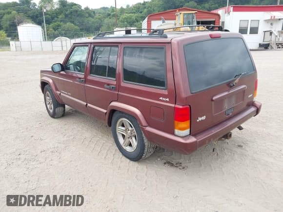 ✅ 2001 Jeep Cherokee Sport • VIN: 1J4FF58S81L514975 • Lot: 42994136. Wystawiony na IAAI z przebiegiem Nie podano. Bezpłatny archiwum sprzedaży aukcyjnych z USA i szczegółowy raport historii pojazdu na DreamBid. Zdjęcie 3.