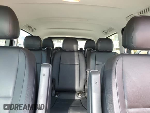 ✅ 2017 Mercedes-Benz Metris Passenger Worker • VIN: WD4PG2EE5H3227906 • Лот: 81686385. Опубликован ранее на Copart с пробегом 88 422 миль. Бесплатный доступ к архиву аукционных продаж из США и подробный отчёт об истории автомобиля на DreamBid. Изображение 10.