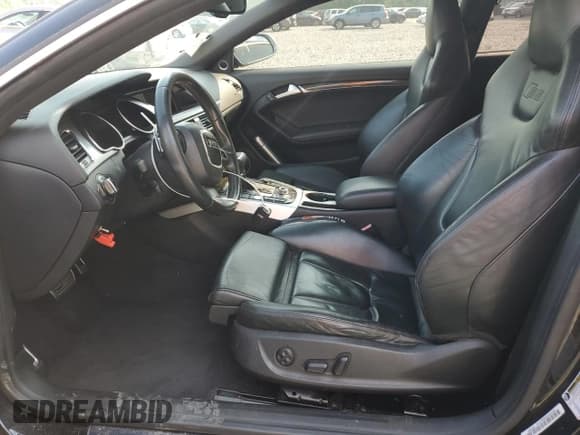 ✅ 2011 Audi S5 Prestige • VIN: WAUVVAFR8BA084274 • Lot: 59582985. Listed on Copart with 109,862 mi. Free auction sales archive from the USA and detailed vehicle history report at DreamBid. Image 7.