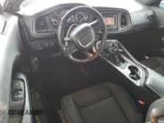 ✅ 2017 Dodge Challenger SXT • VIN: 2C3CDZAG1HH658472 • Lot: 64744274. Wystawiony na Copart z przebiegiem 129 764 mil. Bezpłatny archiwum sprzedaży aukcyjnych z USA i szczegółowy raport historii pojazdu na DreamBid. Zdjęcie 8.