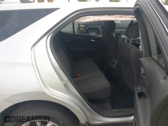 ✅ 2020 Chevrolet Equinox LT • VIN: 3GNAXUEV7LS688725 • Лот: 43431490. Опубликован ранее на IAAI с пробегом 127 572 миль. Бесплатный доступ к архиву аукционных продаж из США и подробный отчёт об истории автомобиля на DreamBid. Изображение 8.