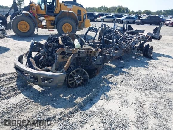 ✅ 2017 Ford F-250 Lariat • VIN: 1FT7W2BT2HEC10288 • Lot: 43233700. Wystawiony na IAAI z przebiegiem Nie podano. Bezpłatny archiwum sprzedaży aukcyjnych z USA i szczegółowy raport historii pojazdu na DreamBid. Zdjęcie 2.