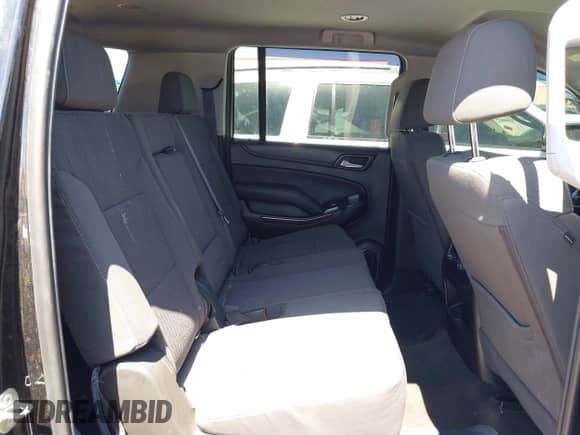 2018 Chevrolet Suburban LS с VIN 1GNSCGKC2JR301728, выставлен на аукционе IAAI как лот 42099285 с пробегом 123 032 миль миль и . История ставок и продаж доступна на DreamBid. Изображение 8.