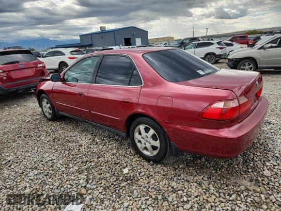 ✅ 2000 Honda Accord SE • VIN: JHMCG5671YC006554 • Lot: 85380305. Listed on Copart with 189,424 mi. Free auction sales archive from the USA and detailed vehicle history report at DreamBid. Image 2.