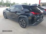 ✅ 2019 Lexus UX 200 • VIN: JTHY3JBH4K2016517 • Lot: 43129039. Wystawiony na IAAI z przebiegiem 100 911 mil. Bezpłatny archiwum sprzedaży aukcyjnych z USA i szczegółowy raport historii pojazdu na DreamBid. Zdjęcie 3.