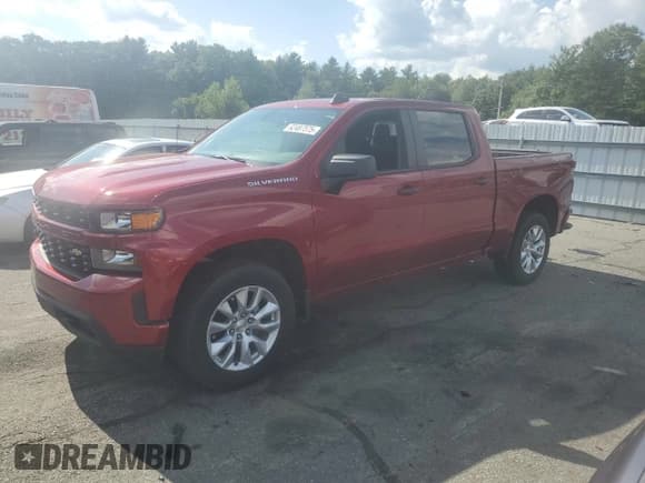 ✅ 2022 Chevrolet Silverado 1500 Custom • VIN: 3GCPYBEK6NG188796 • Lot: 62487375. Wystawiony na Copart z przebiegiem 31 799 mil. Bezpłatny archiwum sprzedaży aukcyjnych z USA i szczegółowy raport historii pojazdu na DreamBid. Zdjęcie 1.