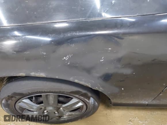 ✅ 2011 Ford Police Interceptor • VIN: 2FABP7BV4BX181801 • Lot: 43788082. Wystawiony na IAAI z przebiegiem 105 882 mil. Bezpłatny archiwum sprzedaży aukcyjnych z USA i szczegółowy raport historii pojazdu na DreamBid. Zdjęcie 6.