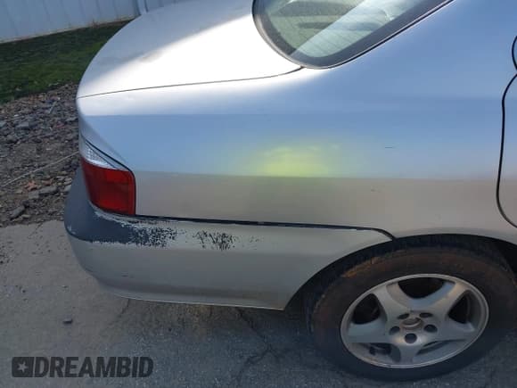 ✅ 2003 Acura TL • VIN: 19UUA56683A083832 • Lot: 43789644. Listed on IAAI with 266,904 mi. Free auction sales archive from the USA and detailed vehicle history report at DreamBid. Image 13.