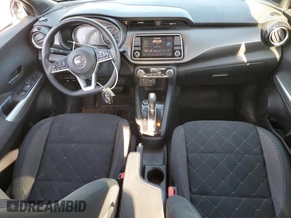 ✅ 2020 Nissan Kicks SV • VIN: 3N1CP5CV9LL545489 • Lot: 92329715. Listed on Copart with 52,238 mi. Free auction sales archive from the USA and detailed vehicle history report at DreamBid. Image 8.