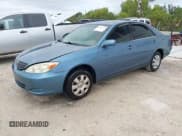 ✅ 2004 Toyota Camry LE • VIN: 4T1BE32K14U875320 • Лот: 43555118. Опубликован ранее на IAAI с пробегом 345 437 миль. Бесплатный доступ к архиву аукционных продаж из США и подробный отчёт об истории автомобиля на DreamBid. Изображение 2.