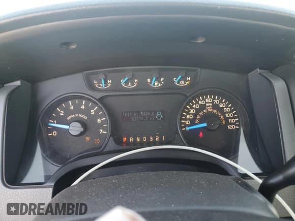 ✅ 2014 Ford F-150 XL • VIN: 1FTNF1CF8EKD47940 • Лот: 82479715. Опубликован ранее на Copart с пробегом 182 214 миль. Бесплатный доступ к архиву аукционных продаж из США и подробный отчёт об истории автомобиля на DreamBid. Изображение 9.