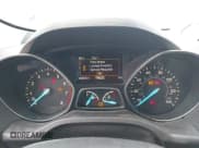 ✅ 2018 Ford Escape SE • VIN: 1FMCU9GDXJUB61928 • Лот: 43806248. Опубликован ранее на IAAI с пробегом 196 919 миль. Бесплатный доступ к архиву аукционных продаж из США и подробный отчёт об истории автомобиля на DreamBid. Изображение 7.