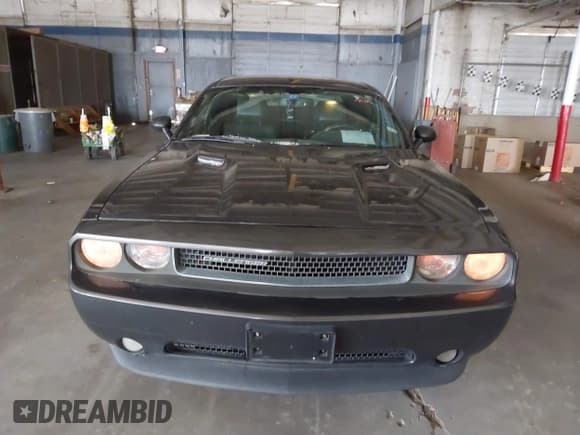 ✅ 2013 Dodge Challenger Rallye Redline • VIN: 2C3CDYAG3DH554201 • Lot: 41616771. Wystawiony na IAAI z przebiegiem 153 984 mil. Bezpłatny archiwum sprzedaży aukcyjnych z USA i szczegółowy raport historii pojazdu na DreamBid. Zdjęcie 6.