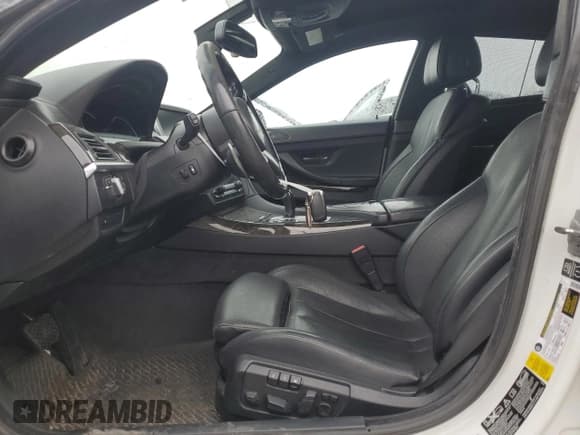 ✅ 2015 BMW 6 Series 640i xDrive • VIN: WBA6B8C55FD452972 • Lot: 44559495. Wystawiony na Copart z przebiegiem 114 358 mil. Bezpłatny archiwum sprzedaży aukcyjnych z USA i szczegółowy raport historii pojazdu na DreamBid. Zdjęcie 7.