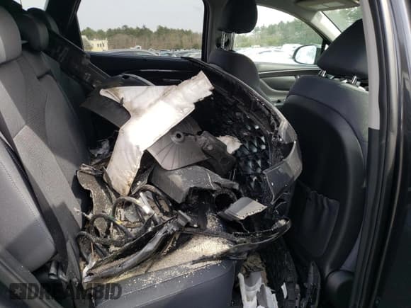 ✅ 2022 Hyundai Santa Fe XRT • VIN: 5NMS6DAJ6NH400674 • Lot: 44107573. Listed on Copart with 9,517 mi. Free auction sales archive from the USA and detailed vehicle history report at DreamBid. Image 13.