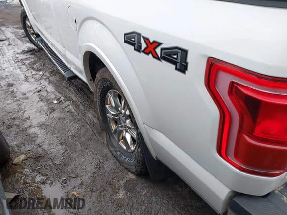 ✅ 2015 Ford F-150 XLT • VIN: 1FTFX1EF5FKD23434 • Лот: 41613023. Опубликован ранее на IAAI с пробегом 151 905 миль. Бесплатный доступ к архиву аукционных продаж из США и подробный отчёт об истории автомобиля на DreamBid. Изображение 6.