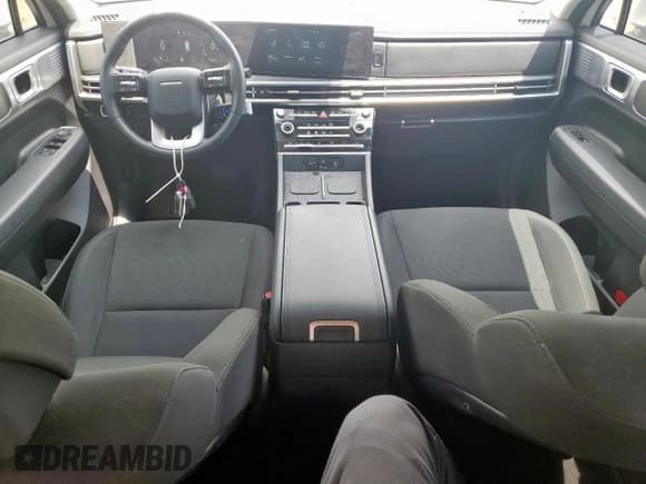 ✅ 2024 Hyundai Santa Fe SE • VIN: 5NMP14GL4RH051582 • Lot: 65966815. Wystawiony na Copart z przebiegiem 27 914 mil. Bezpłatny archiwum sprzedaży aukcyjnych z USA i szczegółowy raport historii pojazdu na DreamBid. Zdjęcie 8.