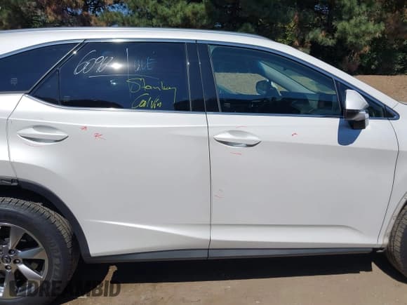 ✅ 2019 Lexus RX 350L Premium • VIN: JTJDZKCA6K2017171 • Лот: 43219607. Опубликован ранее на IAAI с пробегом 119 759 миль. Бесплатный доступ к архиву аукционных продаж из США и подробный отчёт об истории автомобиля на DreamBid. Изображение 14.