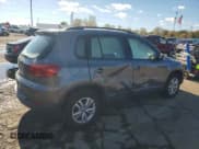 ✅ 2016 Volkswagen Tiguan SEL • VIN: WVGBV7AX1GW581400 • Lot: 87081835. Wystawiony na Copart z przebiegiem 92 870 mil. Bezpłatny archiwum sprzedaży aukcyjnych z USA i szczegółowy raport historii pojazdu na DreamBid. Zdjęcie 3.