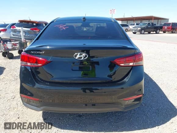 2020 Hyundai Accent Limited z VIN 3KPC34A66LE092810, wystawiony jako IAAI lot #42875654 z przebiegiem 40 183 mil mil oraz . Historia ofert i sprzedaży dostępna na DreamBid. Obrazek 17.