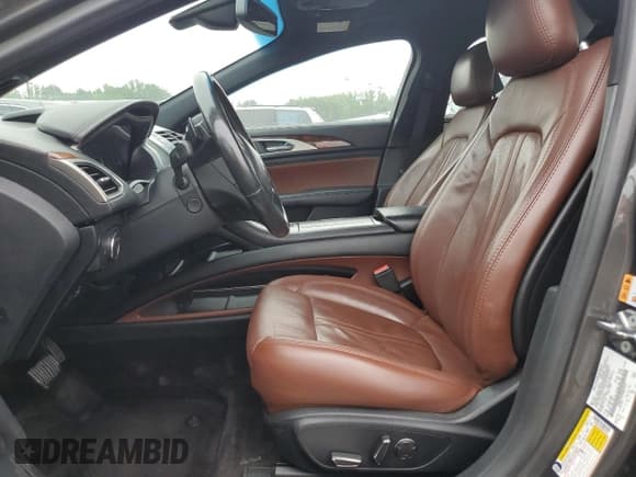 ✅ 2017 Lincoln MKZ Reserve • VIN: 3LN6L5FC0HR647621 • Lot: 69235055. Wystawiony na Copart z przebiegiem 96 540 mil. Bezpłatny archiwum sprzedaży aukcyjnych z USA i szczegółowy raport historii pojazdu na DreamBid. Zdjęcie 7.