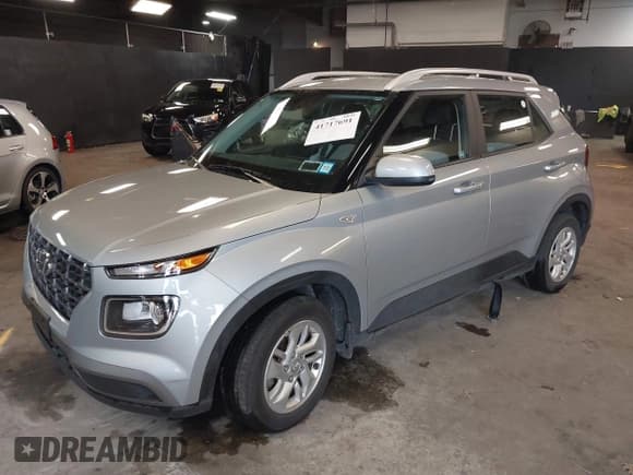 ✅ 2020 Hyundai Venue SEL • VIN: KMHRC8A3XLU037233 • Lot: 41717691. Listed on IAAI with 26,123 mi. Free auction sales archive from the USA and detailed vehicle history report at DreamBid. Image 2.