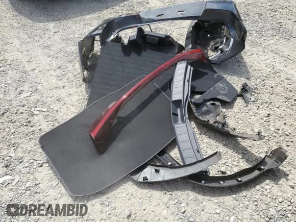 ✅ 2020 Lexus UX 250h • VIN: JTHP9JBH6L2032942 • Lot: 56675505. Wystawiony na Copart z przebiegiem 22 295 mil. Bezpłatny archiwum sprzedaży aukcyjnych z USA i szczegółowy raport historii pojazdu na DreamBid. Zdjęcie 12.