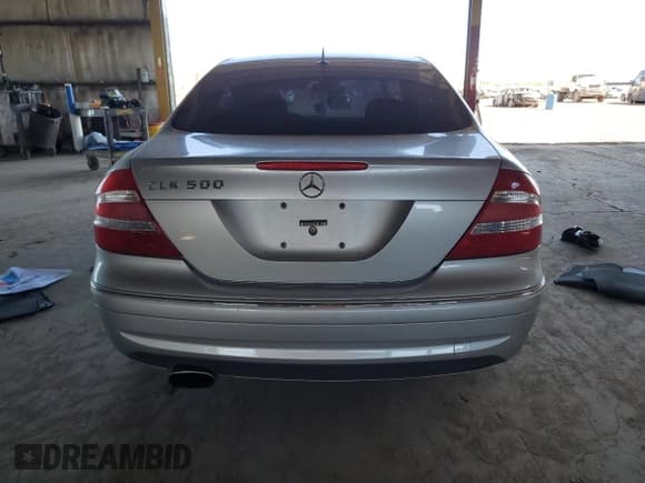 ✅ 2004 Mercedes-Benz CLK 500 • VIN: WDBTJ75J04F084228 • Лот: 76501934. Опубликован ранее на Copart с пробегом 133 040 миль. Бесплатный доступ к архиву аукционных продаж из США и подробный отчёт об истории автомобиля на DreamBid. Изображение 6.