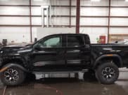 ✅ 2024 GMC Canyon 4WD AT4X • VIN: 1GTP6EEKXR1186237 • Lot: 42790908. Listed on IAAI with 2,948 mi. Free auction sales archive from the USA and detailed vehicle history report at DreamBid. Image 15.