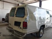 ✅ 2013 Ford Econoline Cargo Commercial • VIN: 1FTSS3EL0DDA86867 • Lot: 42396449. Wystawiony na IAAI z przebiegiem 336 057 mil. Bezpłatny archiwum sprzedaży aukcyjnych z USA i szczegółowy raport historii pojazdu na DreamBid. Zdjęcie 6.