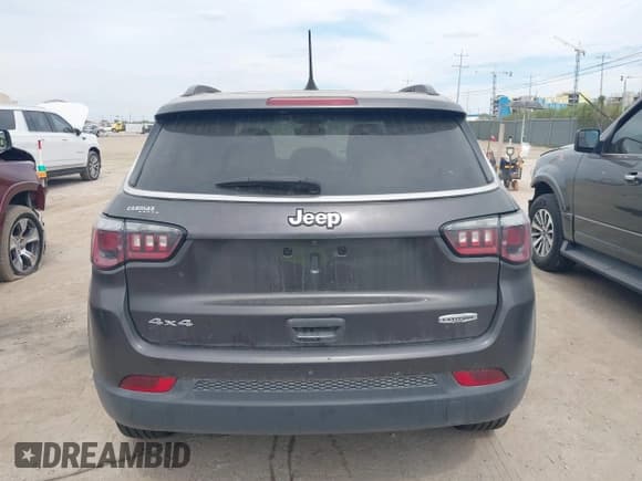 ✅ 2018 Jeep Compass Latitude • VIN: 3C4NJDBB2JT155243 • Лот: 43305317. Опубликован ранее на IAAI с пробегом 65 919 миль. Бесплатный доступ к архиву аукционных продаж из США и подробный отчёт об истории автомобиля на DreamBid. Изображение 16.