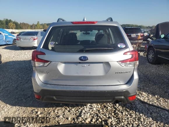 ✅ 2019 Subaru Forester • VIN: JF2SKACC6KH585770 • Lot: 84396115. Wystawiony na Copart z przebiegiem 145 090 mil. Bezpłatny archiwum sprzedaży aukcyjnych z USA i szczegółowy raport historii pojazdu na DreamBid. Zdjęcie 6.