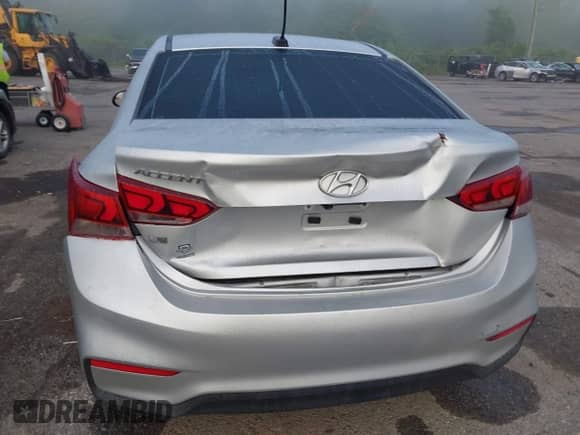 2018 Hyundai Accent Limited z VIN 3KPC34A35JE020712, wystawiony jako IAAI lot #42000295 z przebiegiem 101 956 mil mil oraz . Historia ofert i sprzedaży dostępna na DreamBid. Obrazek 6.