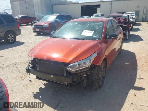 ✅ 2020 Kia Forte GT-Line • VIN: 3KPF34AD7LE194340 • Lot: 42606273. Wystawiony na IAAI z przebiegiem 60 592 mil. Bezpłatny archiwum sprzedaży aukcyjnych z USA i szczegółowy raport historii pojazdu na DreamBid. Zdjęcie 13.