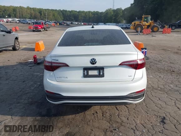 ✅ 2023 Volkswagen Jetta SE • VIN: 3VWEM7BU1PM009801 • Лот: 43274729. Опубликован ранее на IAAI с пробегом 49 600 миль. Бесплатный доступ к архиву аукционных продаж из США и подробный отчёт об истории автомобиля на DreamBid. Изображение 16.