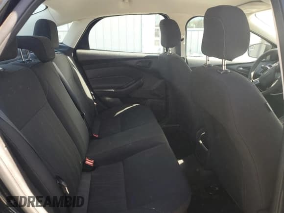 ✅ 2017 Ford Focus S • VIN: 1FADP3E23HL221097 • Лот: 82450025. Опубликован ранее на Copart с пробегом 98 700 миль. Бесплатный доступ к архиву аукционных продаж из США и подробный отчёт об истории автомобиля на DreamBid. Изображение 10.