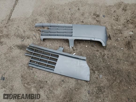 ✅ 1986 Chevrolet Celebrity • VIN: 1G1AW19R2G6204132 • Лот: 58819705. Опубликован ранее на Copart с пробегом 63 184 миль. Бесплатный доступ к архиву аукционных продаж из США и подробный отчёт об истории автомобиля на DreamBid. Изображение 12.