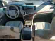 2011 Toyota Sienna XLE AAS с VIN 5TDYK3DC7BS087690, выставлен на аукционе Copart как лот 70383775 с пробегом 142 414 миль миль и Списание • Salvage title. История ставок и продаж доступна на DreamBid. Изображение 8.