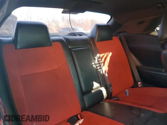 ✅ 2018 Dodge Challenger R/T Scat Pack • VIN: 2C3CDZFJ3JH270069 • Лот: 90879295. Опубликован ранее на Copart с пробегом 65 484 миль. Бесплатный доступ к архиву аукционных продаж из США и подробный отчёт об истории автомобиля на DreamBid. Изображение 10.