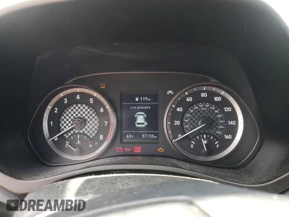 ✅ 2019 Hyundai Veloster 2.0 • VIN: KMHTG6AF1KU010011 • Lot: 52741505. Wystawiony na Copart z przebiegiem 57 133 mil mil. Skorzystaj z bezpłatnego archiwum sprzedaży aukcyjnych z USA i zobacz szczegółowy raport historii pojazdu na DreamBid. Zdjęcie 9.