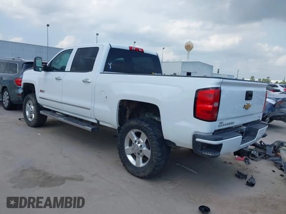 ✅ 2016 Chevrolet Silverado 2500HD LT • VIN: 1GC1KVE86GF270450 • Лот: 42439752. Опубликован ранее на IAAI с пробегом 174 476 миль. Бесплатный доступ к архиву аукционных продаж из США и подробный отчёт об истории автомобиля на DreamBid. Изображение 3.